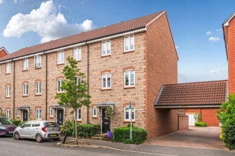Hollybrook Mews, Bristol BS37 4 bed house for sale