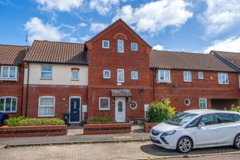 3 bedroom terraced house for sale