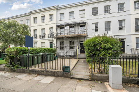 Evesham Road, Gloucestershire GL52 1 bed apartment for sale