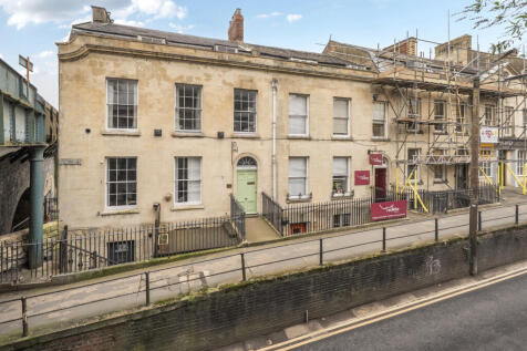 Rowcroft, Gloucestershire GL5 7 bed apartment for sale