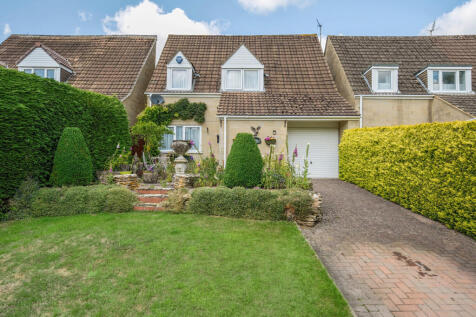 Sandford Leaze, Tetbury GL8 3 bed detached house for sale
