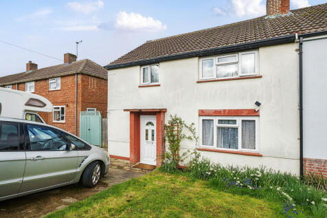 4 bedroom semi-detached house for sale