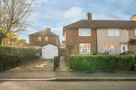 2 bedroom semi-detached house for sale