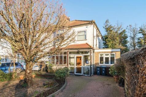 4 bedroom semi-detached house for sale