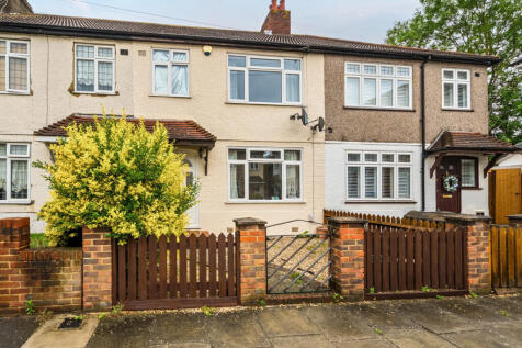 Walsingham Road, Mitcham CR4 3 bed terraced house for sale
