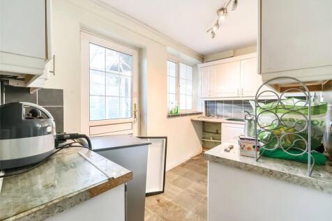 Bordesley Road, Surrey SM4 2 bed terraced house for sale