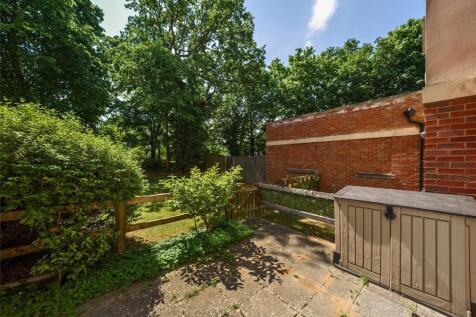 Schoolgate Drive, Morden SM4 1 bed apartment for sale