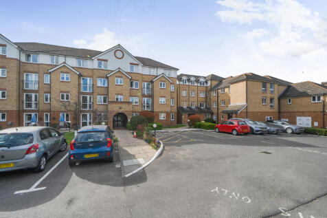 Cranley Gardens, Wallington SM6 2 bed apartment for sale