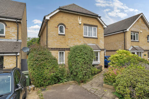 Bristow Road, Beddington CR0 3 bed detached house for sale