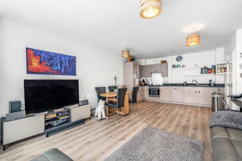 Bree Court, London NW9 2 bed apartment for sale