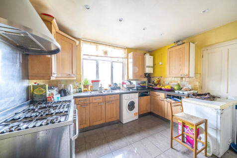 The Crossways, Wembley HA9 6 bed link detached house for sale