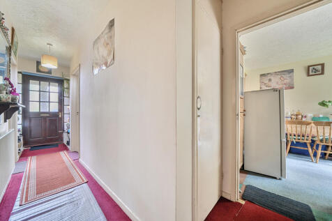 Lidding Road, Harrow HA3 2 bed maisonette for sale