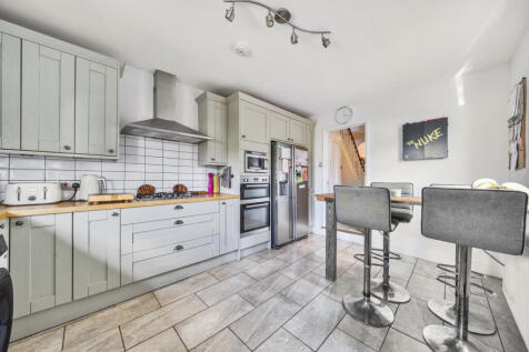 Langton Road, Tunbridge Wells TN3 4 bed semi