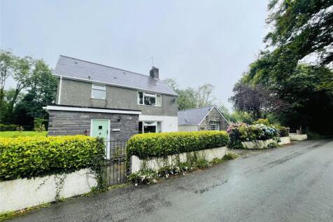 4 bedroom bungalow for sale