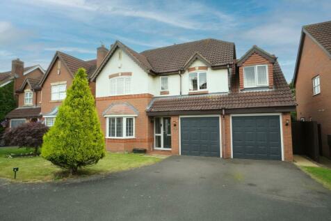 5 bedroom detached house for sale