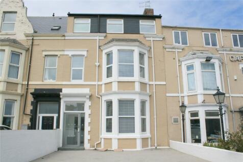 South Parade, Whitley Bay, NE26 2 bed apartment for sale