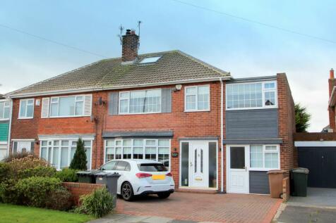 3 bedroom semi-detached house for sale