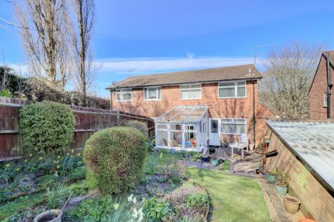 Lower Lodge Lane, High Wycombe HP15 3 bed semi