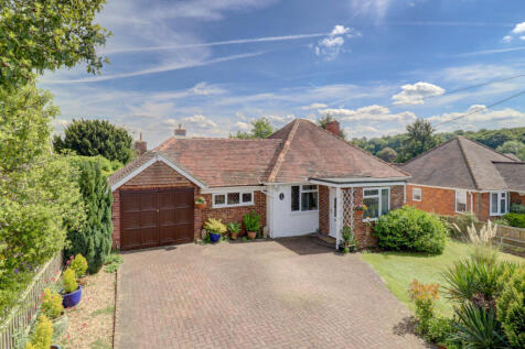 Chestnut Lane, High Wycombe HP15 2 bed bungalow for sale