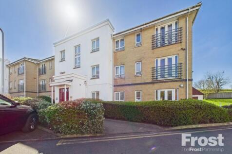Sovereign Heights, Langley... 2 bed apartment for sale