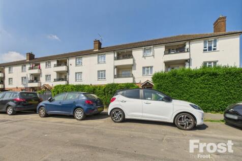 Meadow Road, Langley, Berkshire, SL3 2 bed apartment for sale