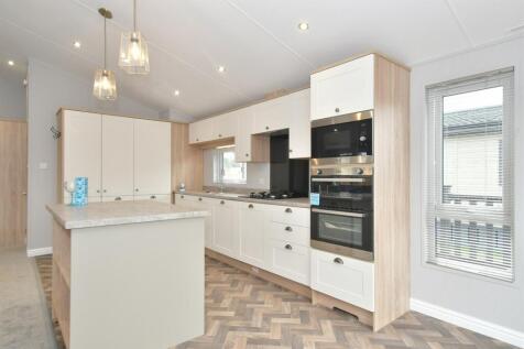 2 bedroom park home for sale