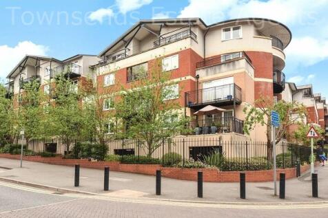 Northway, Rickmansworth WD3 1 bed flat for sale