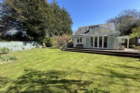 Ladock 3 bed detached bungalow for sale