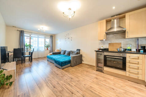 Drayton Green Road, London 2 bed apartment for sale