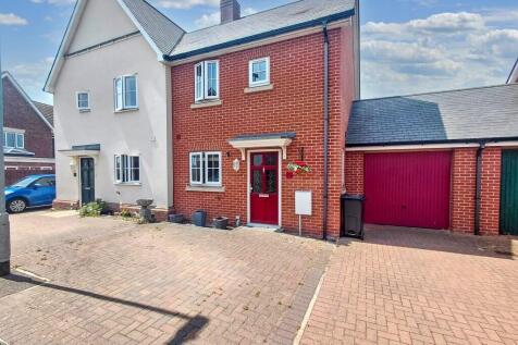 2 bedroom semi-detached house for sale