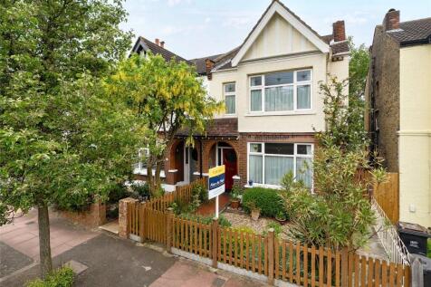 4 bedroom semi-detached house for sale
