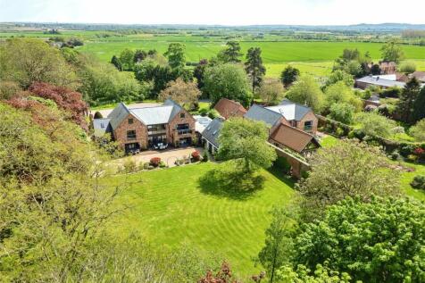 7 bedroom detached house for sale