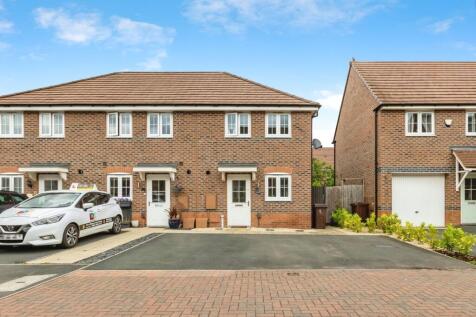 2 bedroom end of terrace house for sale