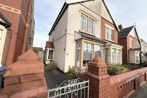 5 bedroom semi-detached house for sale