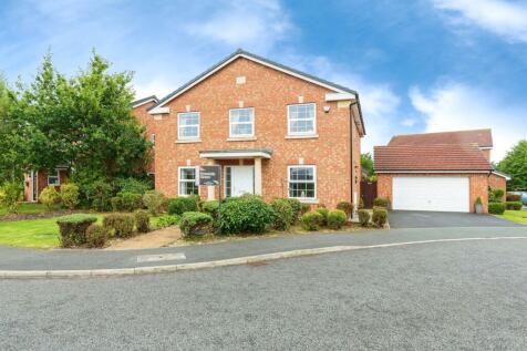 4 bedroom detached house for sale