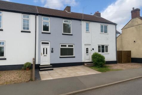 3 bedroom terraced house for sale