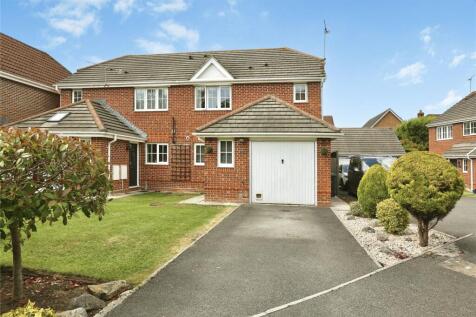 3 bedroom semi-detached house for sale