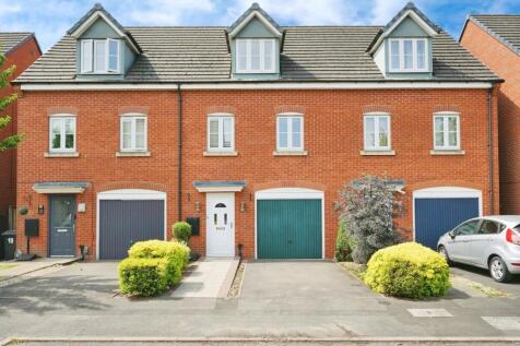 3 bedroom terraced house for sale