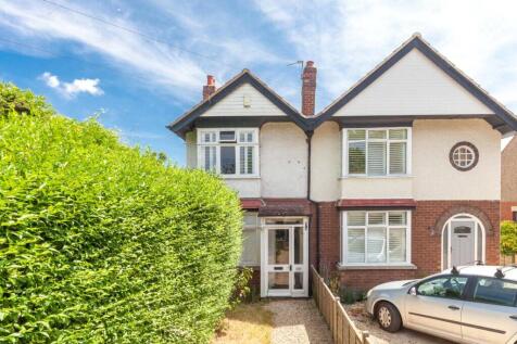 2 bedroom semi-detached house for sale