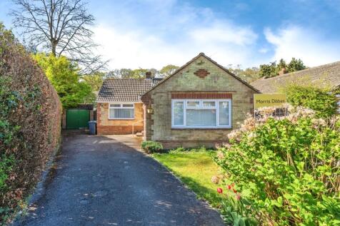 2 bedroom bungalow for sale