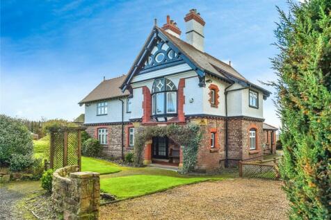 5 bedroom detached house for sale