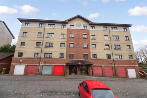 3 bedroom flat for sale