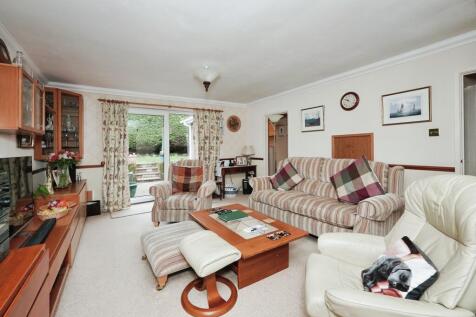 4 bedroom bungalow for sale