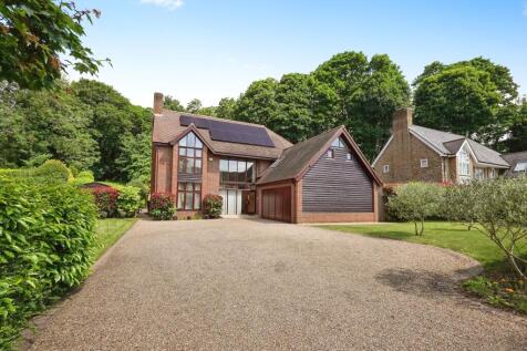5 bedroom detached house for sale