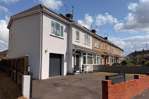 5 bedroom end of terrace house for sale
