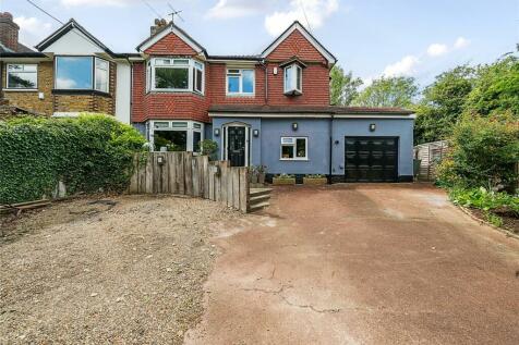 5 bedroom semi-detached house for sale