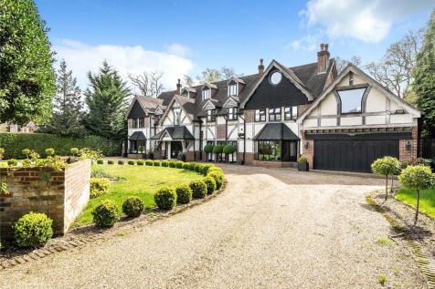 6 bedroom detached house for sale