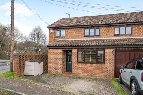 4 bedroom semi-detached house for sale