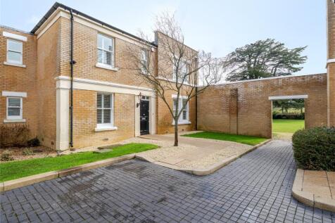 4 bedroom mews property for sale