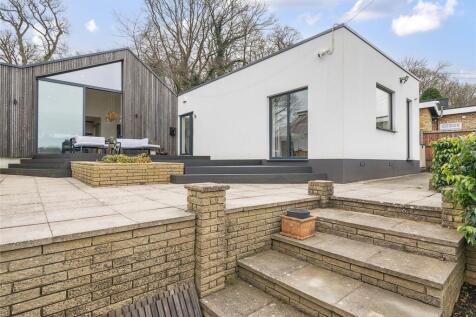 4 bedroom bungalow for sale